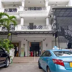 Oyo 3733 Guntur 40 Residence